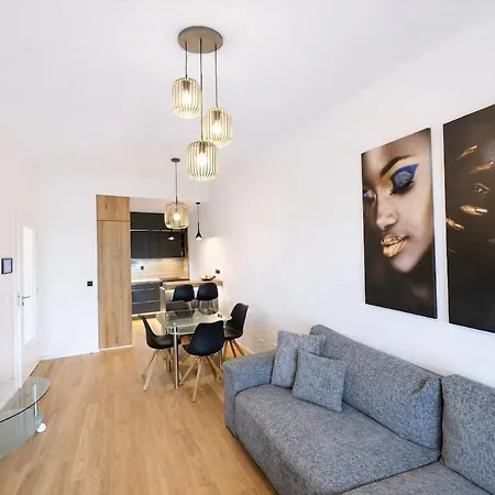 Peaceful Oasis Near Center - Free Parking, Terrace * Prague